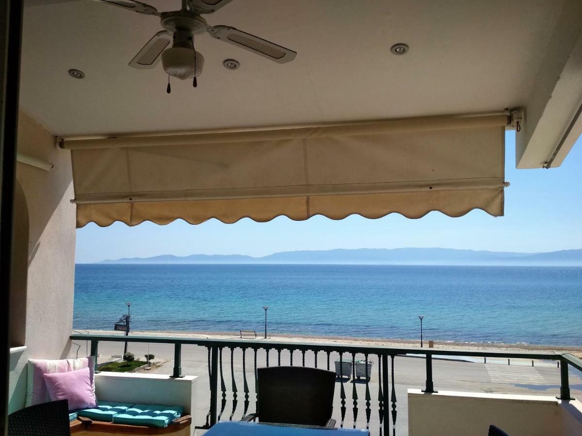 Appartamento Luxury Sea View Ofrínion Esterno foto