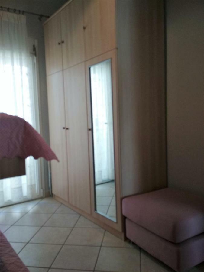 Appartamento Luxury Sea View Ofrínion Esterno foto
