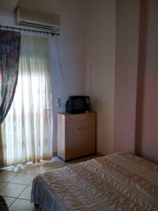 Appartamento Luxury Sea View Ofrínion Esterno foto
